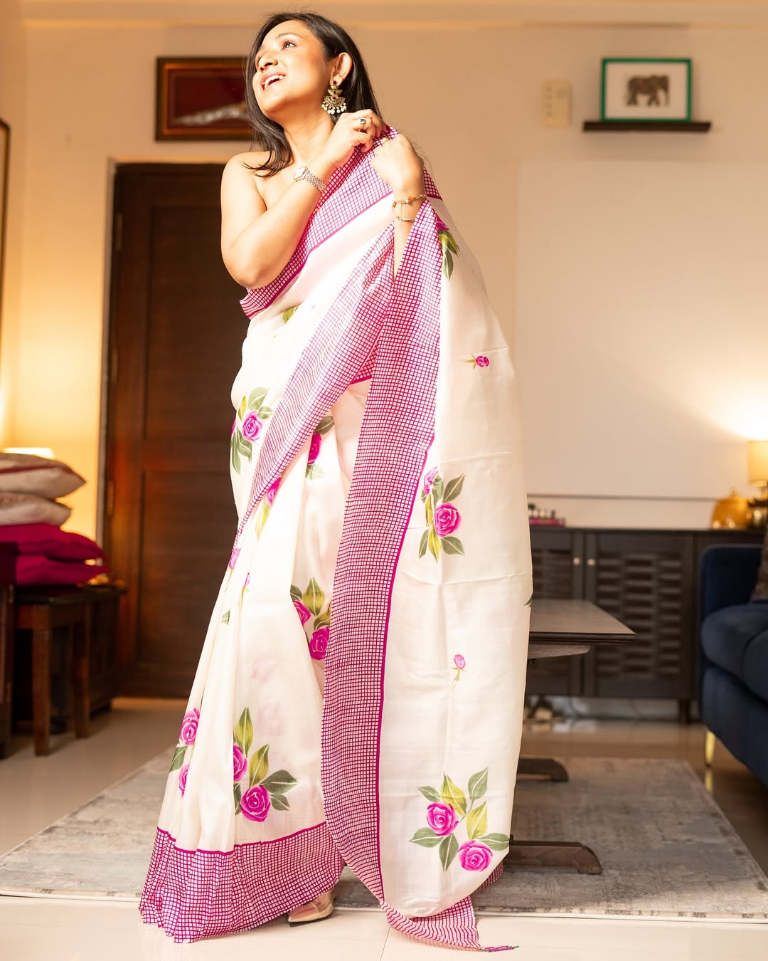 MILKWHITE PINK FLOWER SAREE