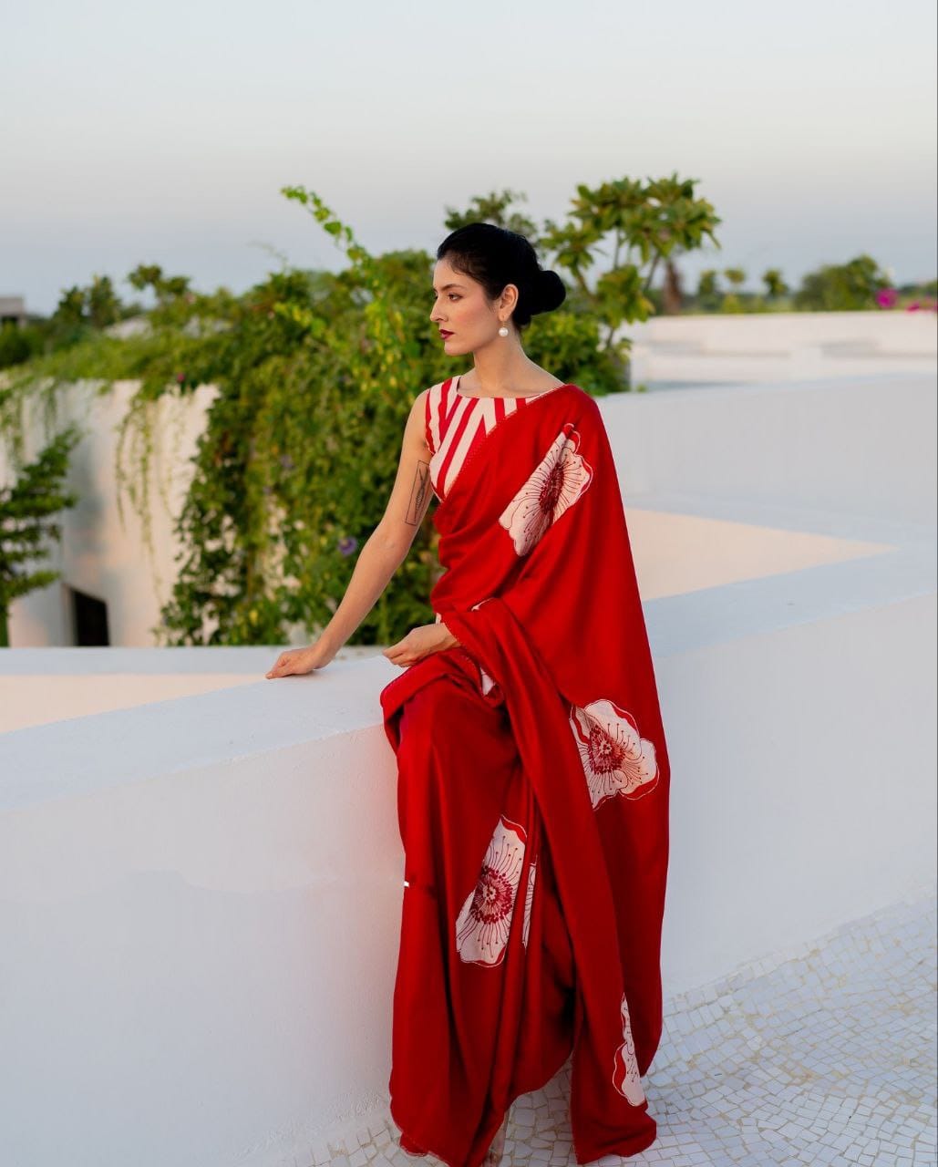 Red color white flower saree