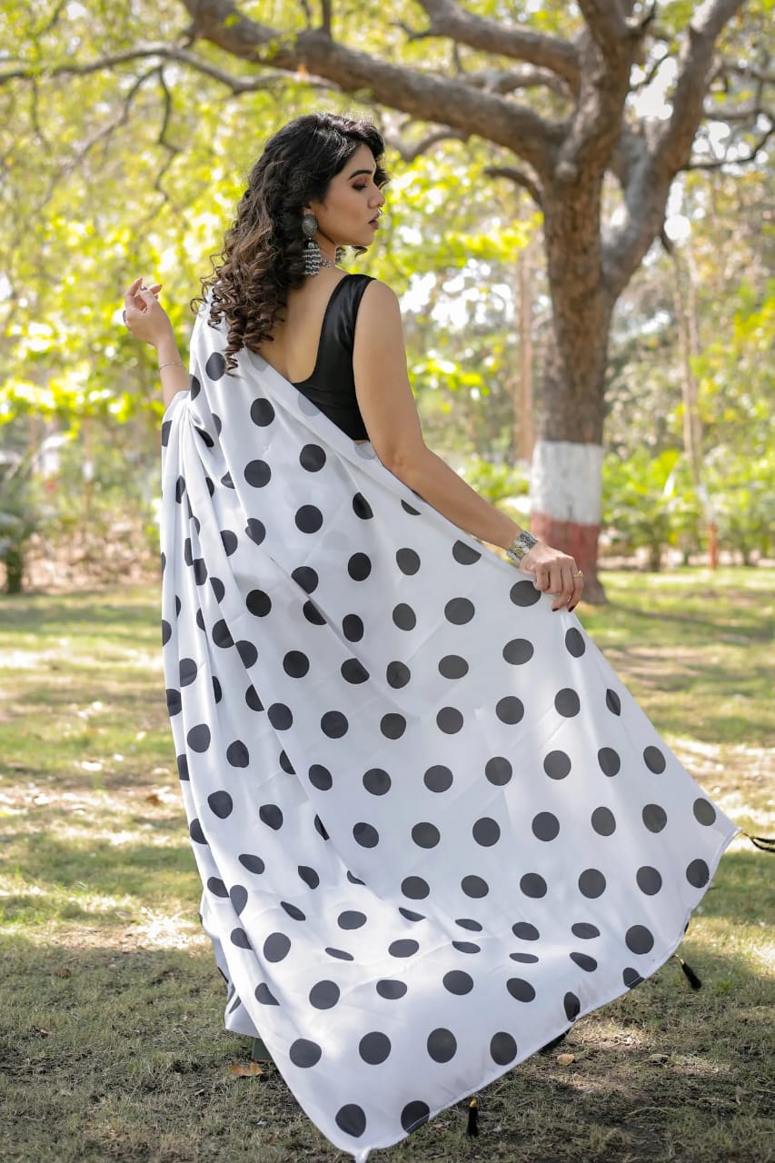 White color dots saree