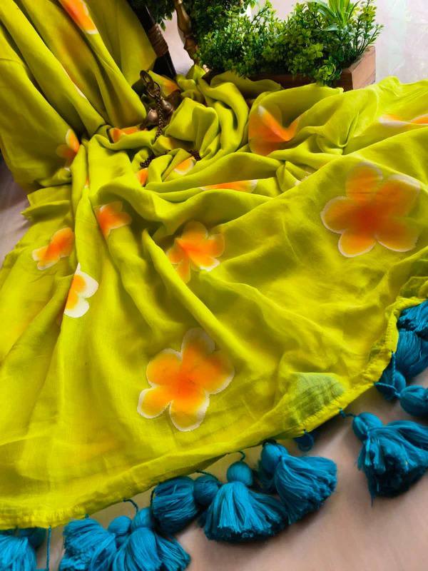 PERROT AND YELLOW COLOR FLORAL SAREE.